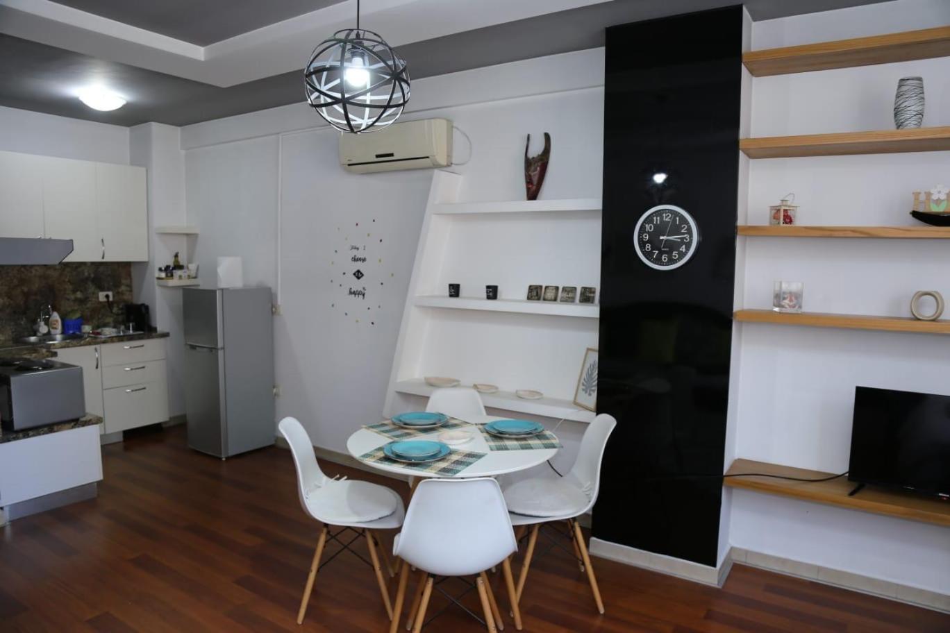 Ergi'S Host Apartment Tirana Kültér fotó