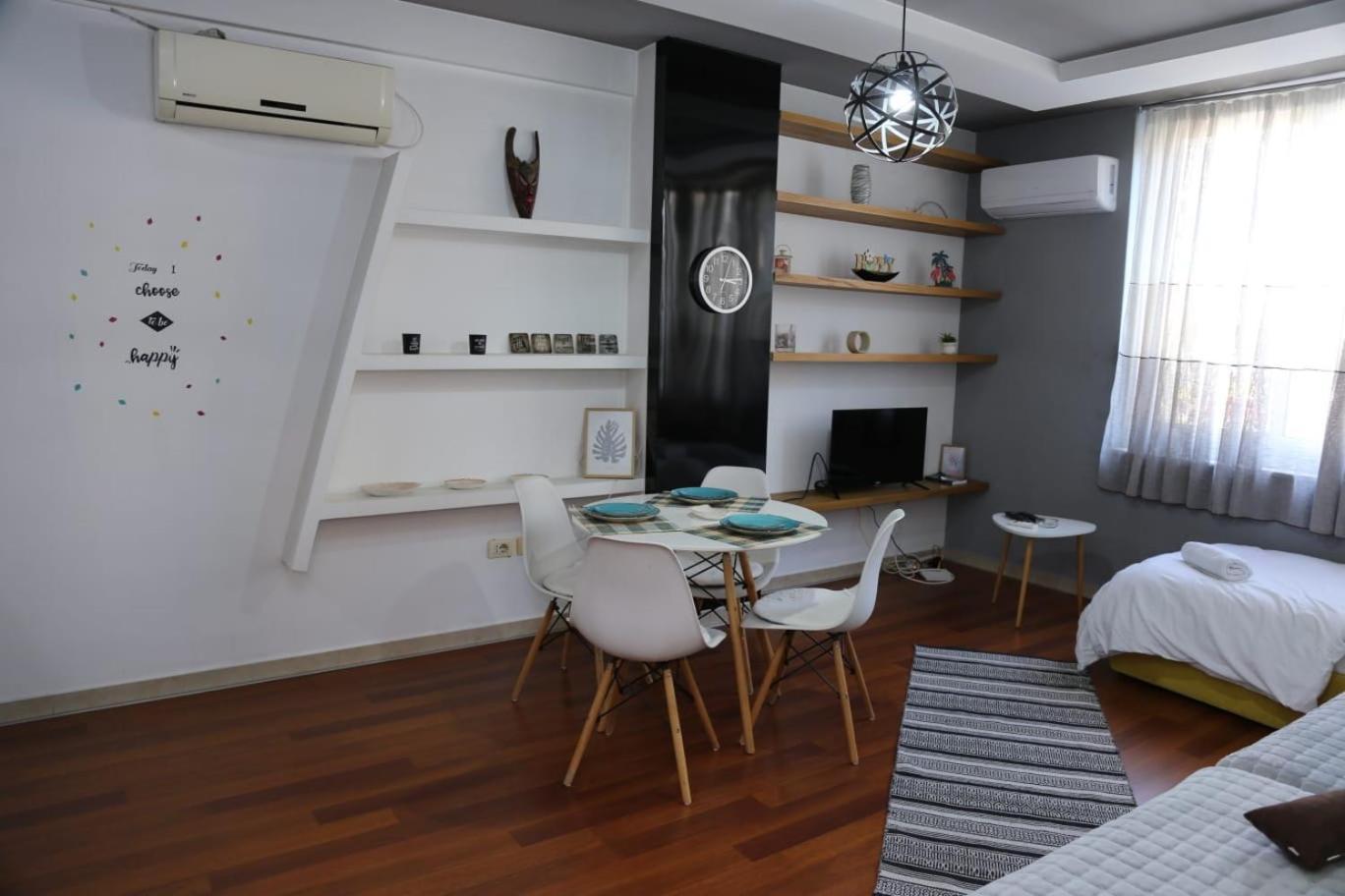 Ergi'S Host Apartment Tirana Kültér fotó